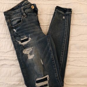 American Eagle frayed bottom skinny jean